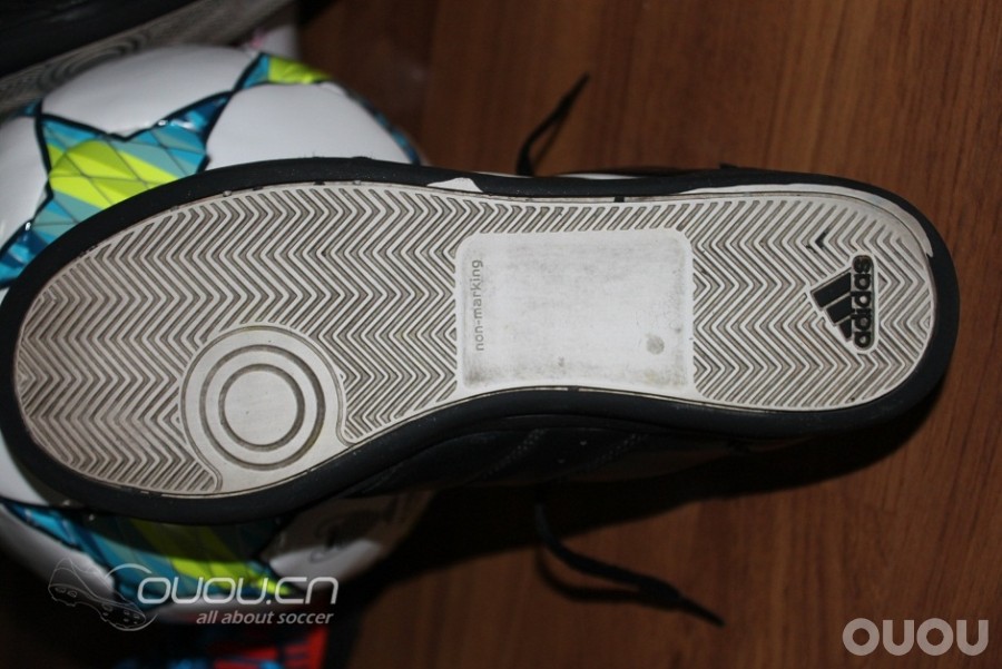 adifc?这双老鞋谁认识?