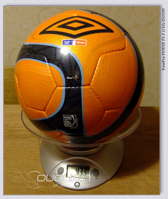 达到以下标准才能成为国际足联A标比赛用球