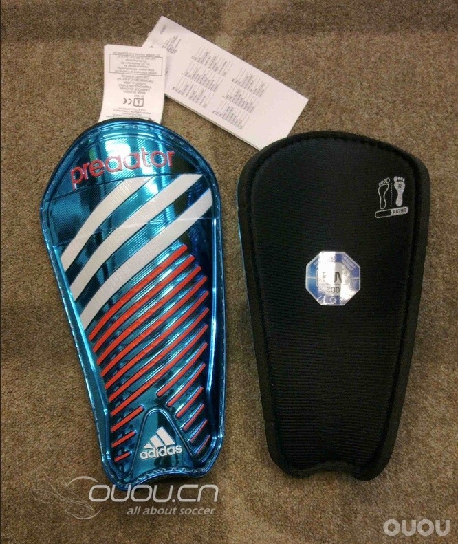 我是不是很败家呀⋯⋯花了35欧买双护腿板!!!货到上图