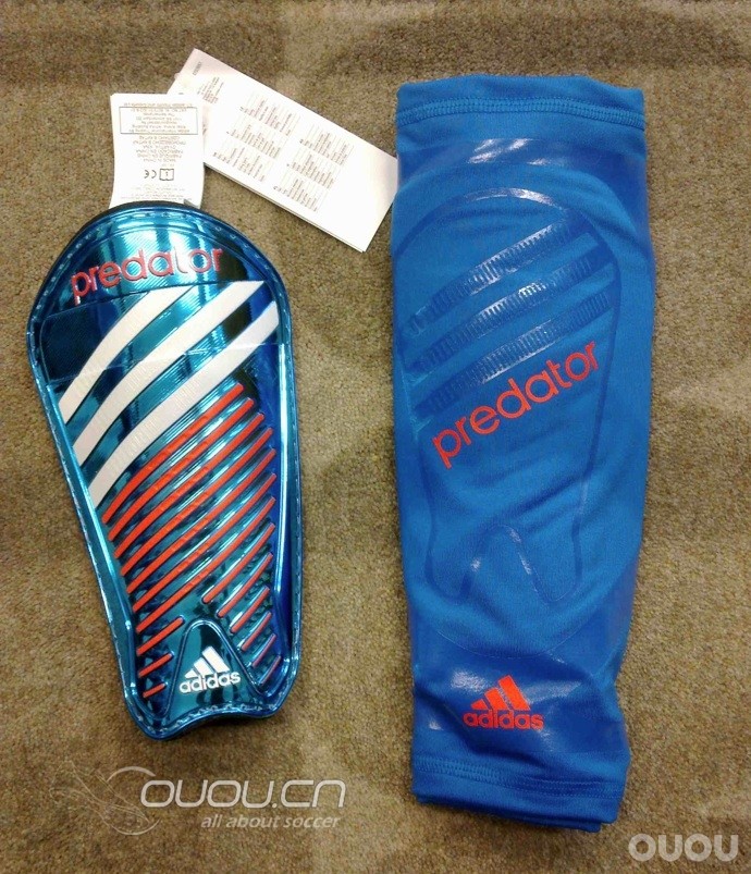 我是不是很败家呀⋯⋯花了35欧买双护腿板!!!货到上图