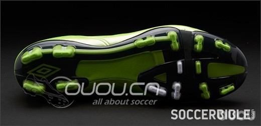 【纯图赏析】Umbro GT II Pro – Green/Carbon/White