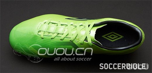 【纯图赏析】Umbro GT II Pro – Green/Carbon/White