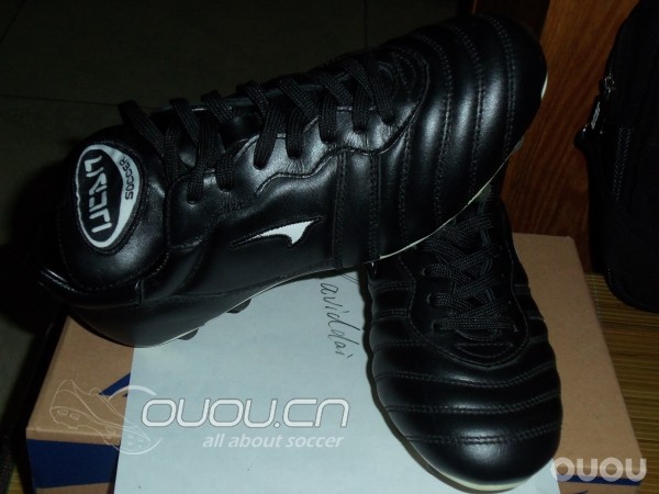 最近收的三双鞋~