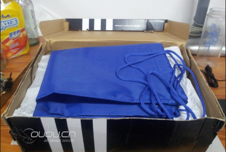 大二学生   第一双专业球鞋——猎鹰11  次顶级