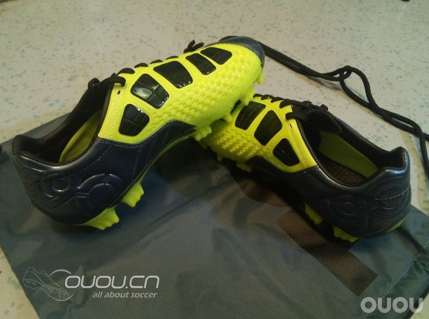 低价入全新T90 laser III一双,求大神鉴定一下