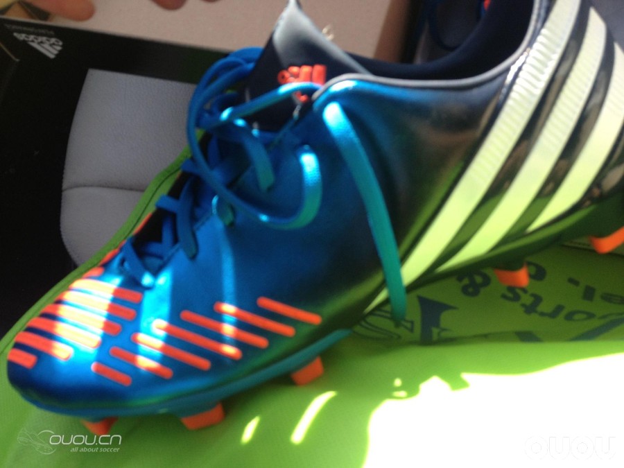 我的F50 PU版,有点紧。,求助