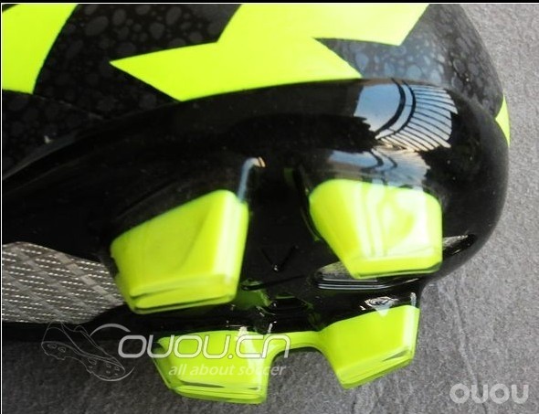 求助贴~nike mm黑豹适合磨钉吗????