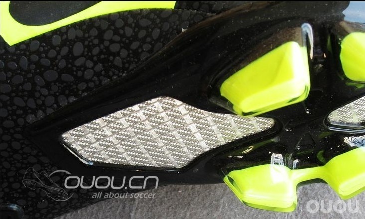 求助贴~nike mm黑豹适合磨钉吗????