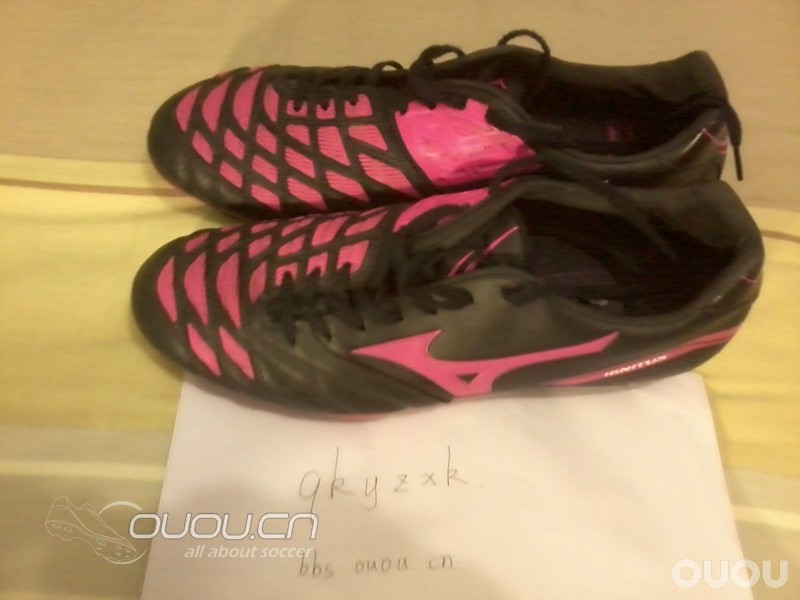 请为我推荐一双战靴,谢谢!