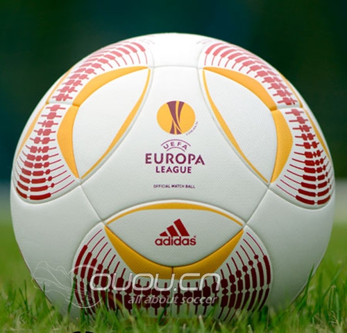2012-2013赛季欧洲俱乐部三大赛事比赛用球
