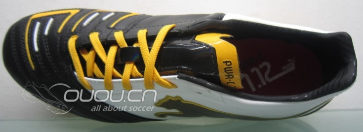 关于力量猫新配色的球鞋问题,求PUMA哥出来现身说法!!!