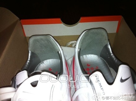 淘白菜意产传奇4一双,带简单上脚感受,外加重量比较