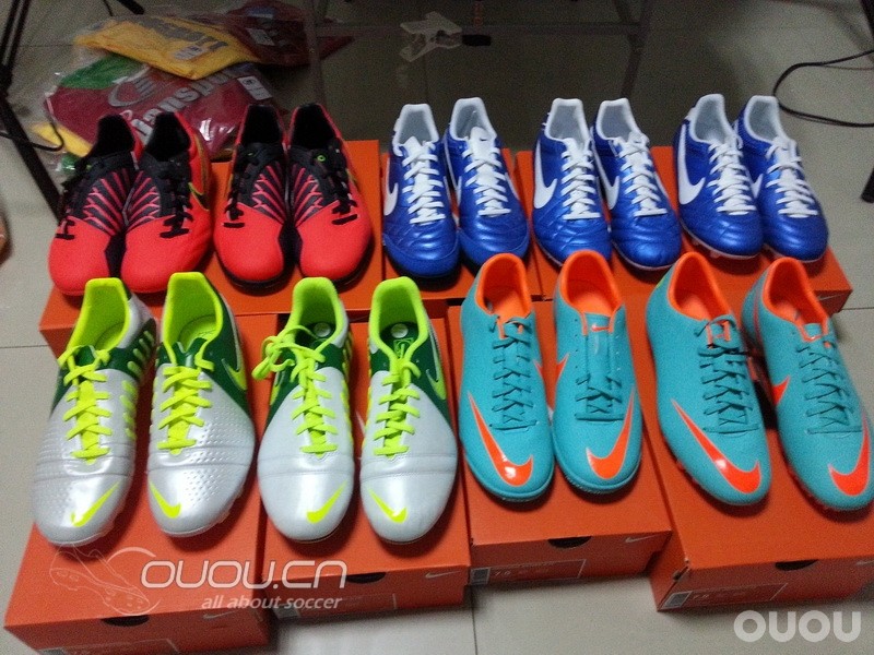 爆仓了!!最新一季NIKE战靴到货 爽歪歪~~~