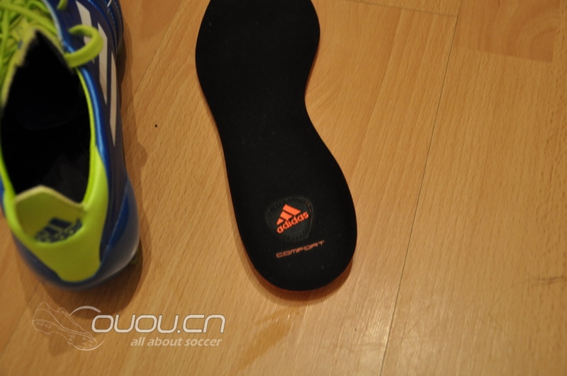 再来 — 骚蓝 F50 adizero TRX FG 皮面 (蓝色皮版首发?), 附简单实战评测~