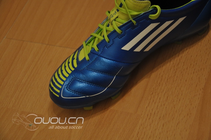 再来 — 骚蓝 F50 adizero TRX FG 皮面 (蓝色皮版首发?), 附简单实战评测~