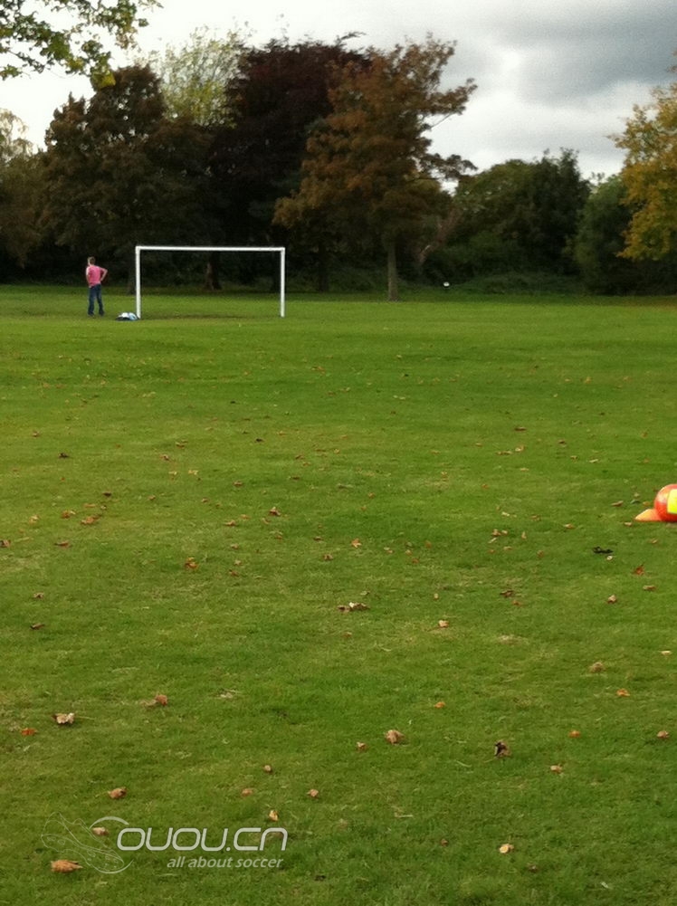 再来 — 骚蓝 F50 adizero TRX FG 皮面 (蓝色皮版首发?), 附简单实战评测~