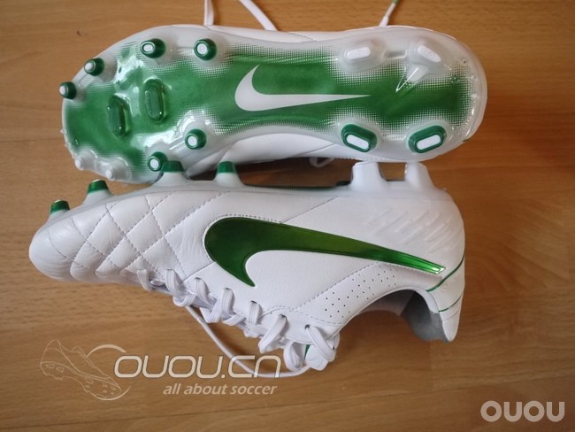 首发白骚绿 — 顶级传奇4 Legend FG…. 附简单评测