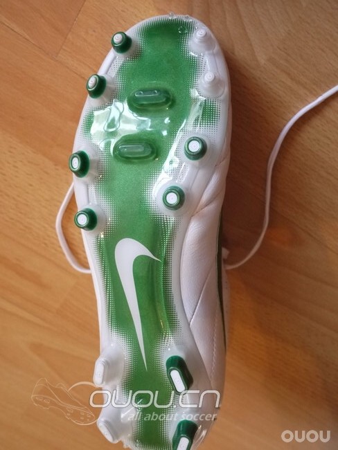 首发白骚绿 — 顶级传奇4 Legend FG…. 附简单评测