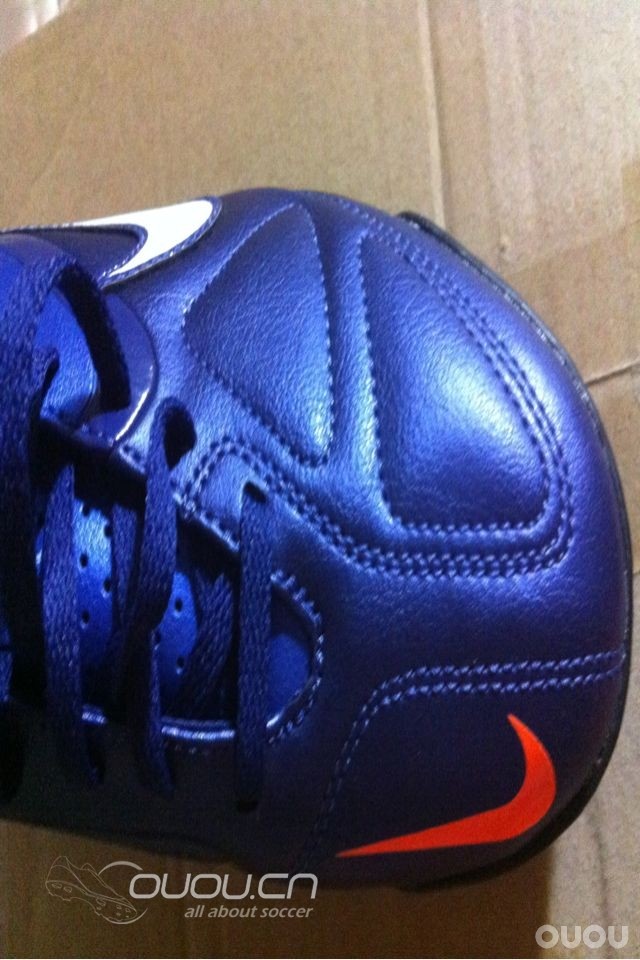 各位兄弟,帮我看下是正版吗?