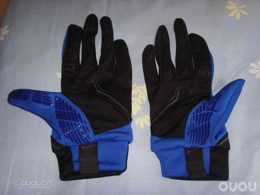 冬天就要到了,发双手套吧