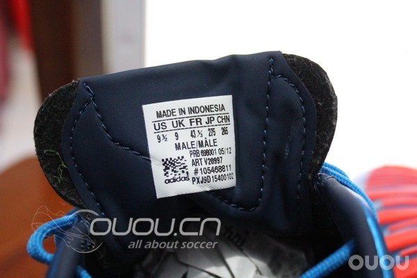 菜鸟也来凑热闹(纯娱乐)聊聊我的Adidas Predator Absolion LZ TRX AG和 Nike Tiempo Flight IV FG多图杀猫