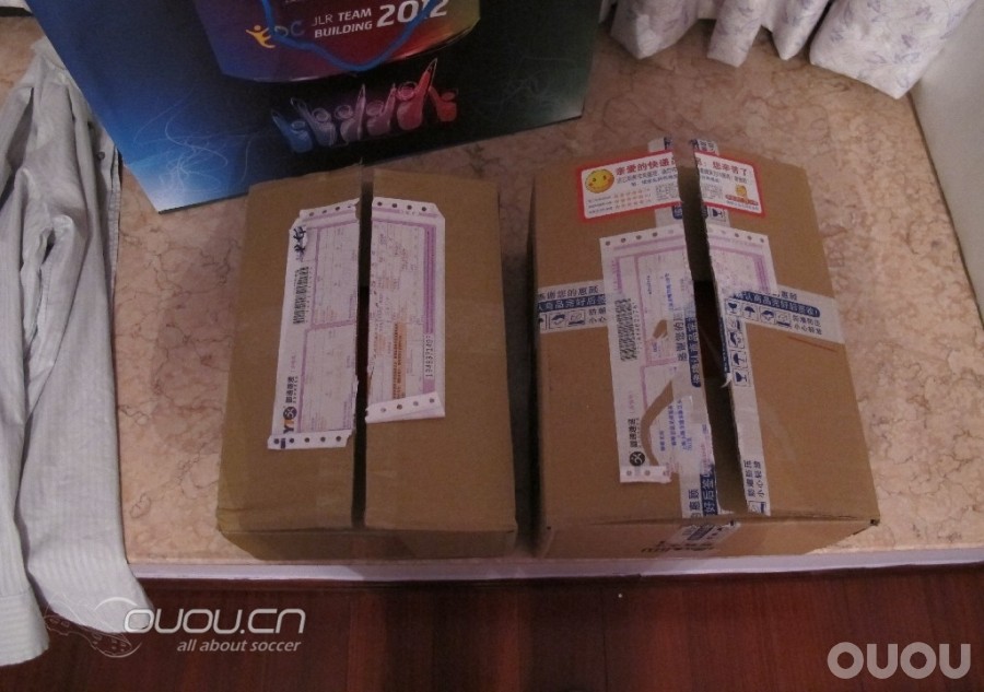 这里没有令人拍案叫绝的评测,这里没有惊世骇俗的孤品,这里也没有美轮美奂的图片。只有我一个新人的喜悦