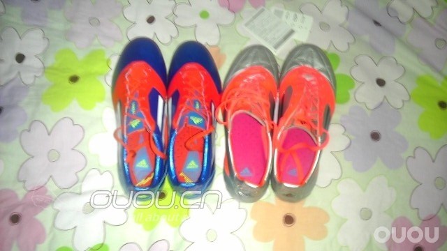 明天去水滴外场踢球,超人配色的F50也到了,哈哈