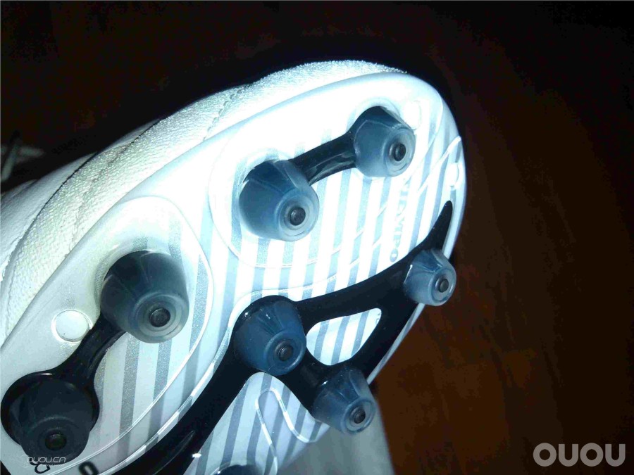 【原创】人生第一双袋鼠皮 乐天购入欧洲杯配色传奇4 HG-E