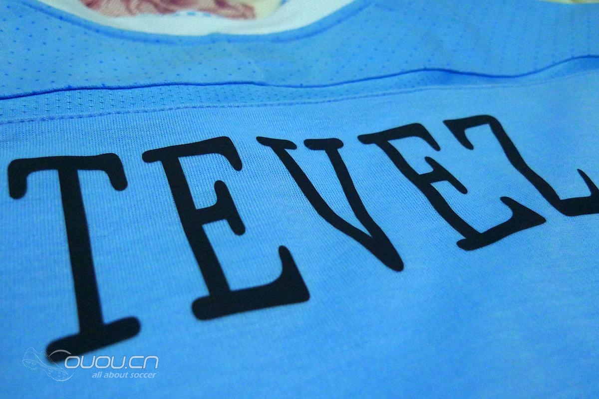 自我觉得,这是一件猛货——人和衣服一样猛!