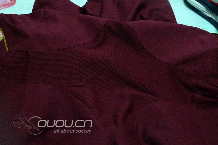 刚刚收到的冬季踢球装备