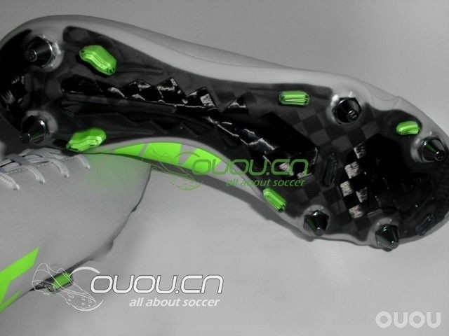 Nike Vapor IX SG Pro….刺客9 将回归碳纤维大底