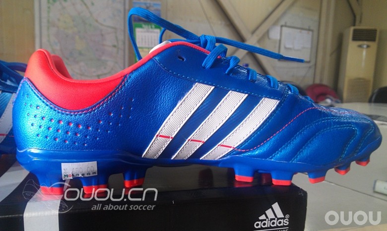 新买的adidas 11pro