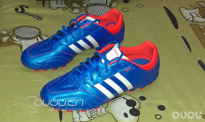 新买的adidas 11pro