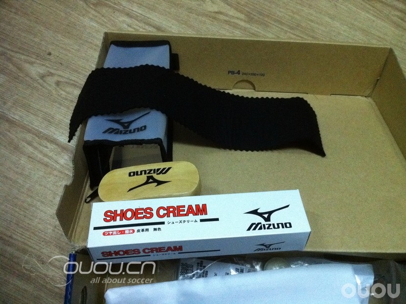 全袋鼠皮morelia 2短舌限量版开箱及实战5人制