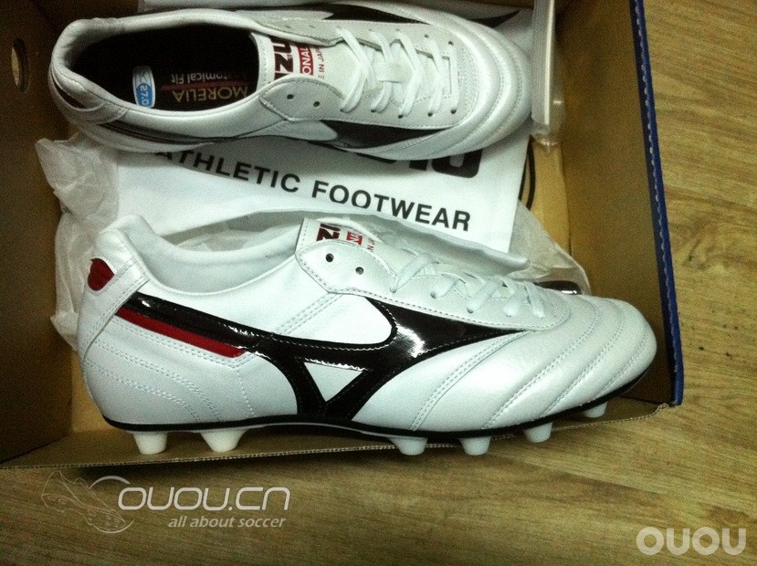 全袋鼠皮morelia 2短舌限量版开箱及实战5人制