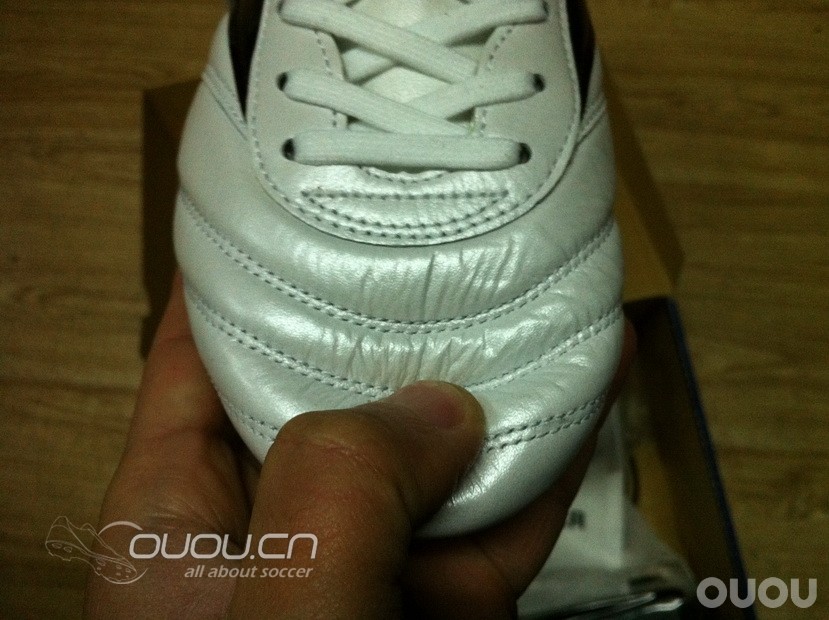 全袋鼠皮morelia 2短舌限量版开箱及实战5人制