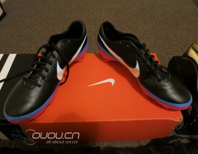 新手分享足球鞋