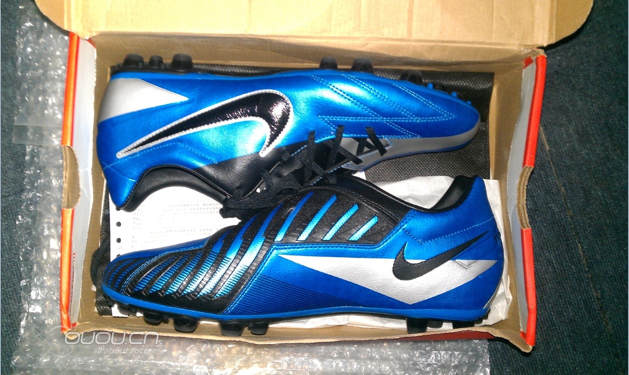 入了双鞋,看看正不正