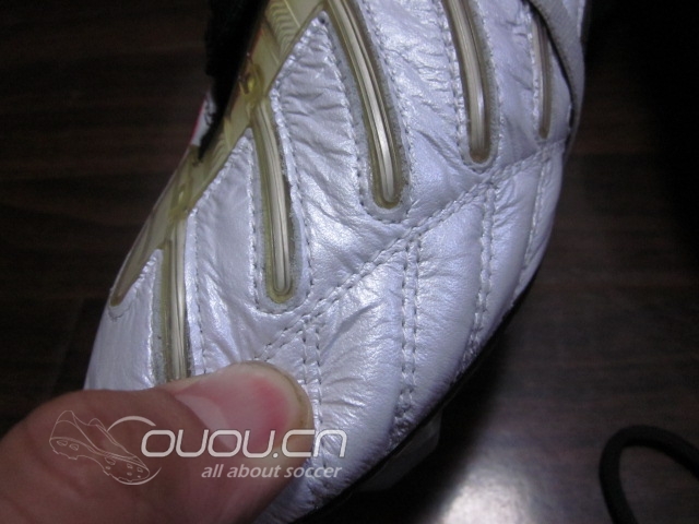 巨白菜鞋到货跟帖,新老两双猎鹰9力量对比