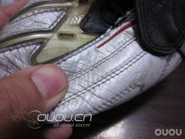 巨白菜鞋到货跟帖,新老两双猎鹰9力量对比