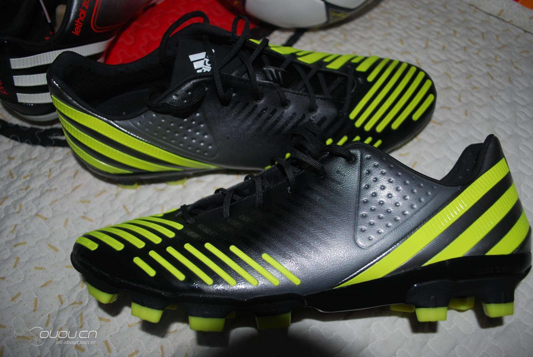 估计是论坛首发吧?猎鹰12欧冠配色,LZ HG。