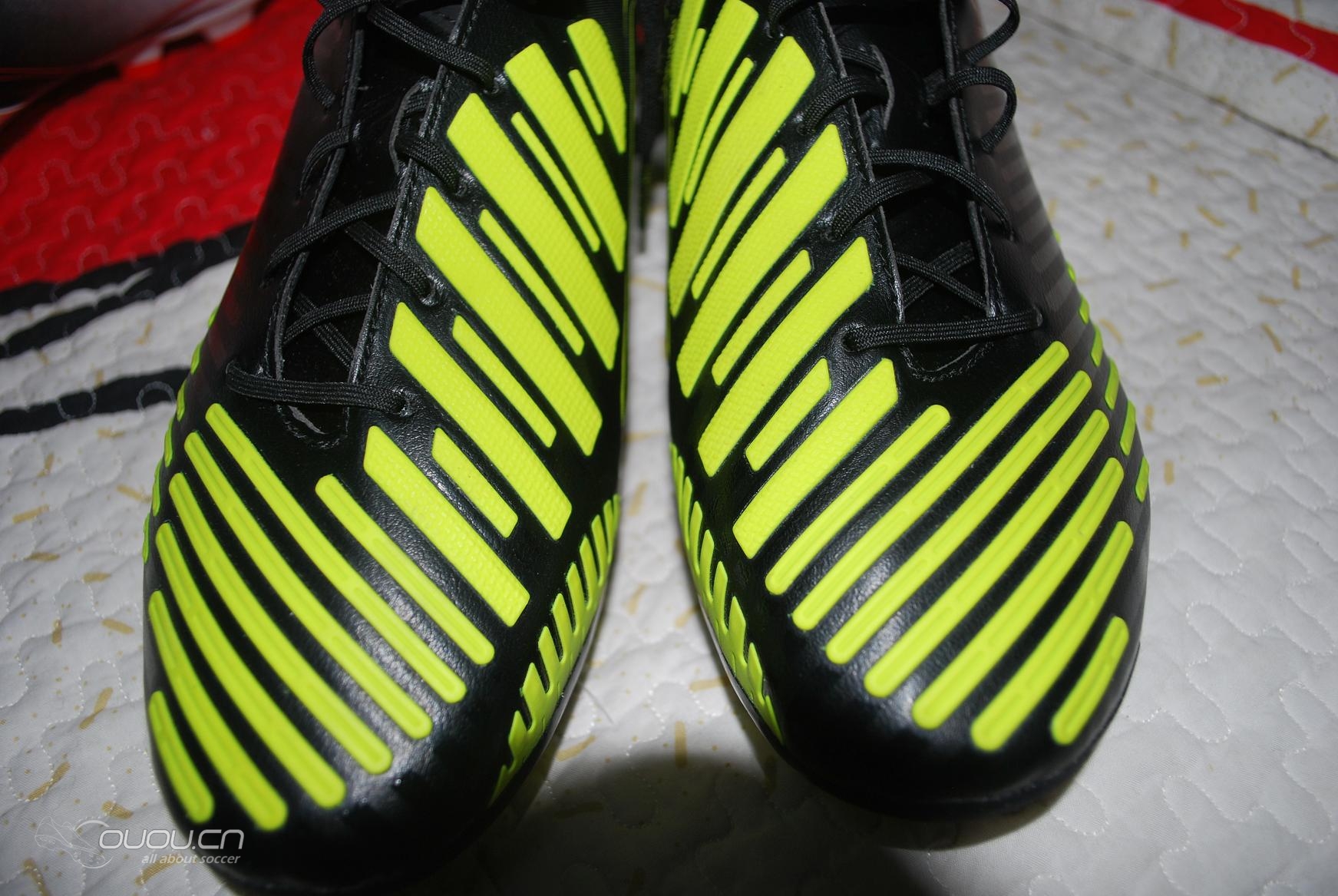 估计是论坛首发吧?猎鹰12欧冠配色,LZ HG。