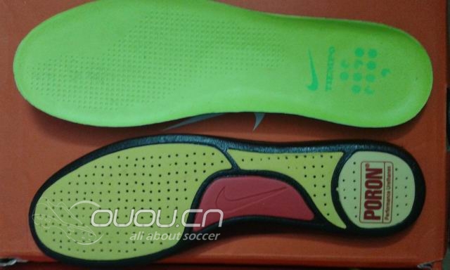 新配色NIKE TIEMPO LEGEND IV HG-E 被人喷卖萌了。。果断改标题