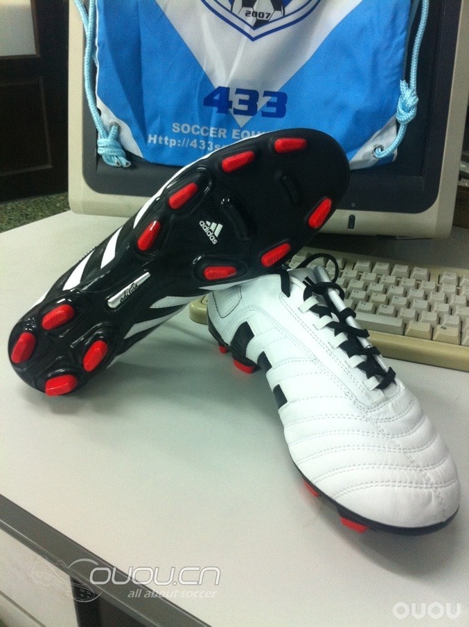 老鞋一双adidas adipure 3代,袋鼠皮!没忍住,不该啊。。。