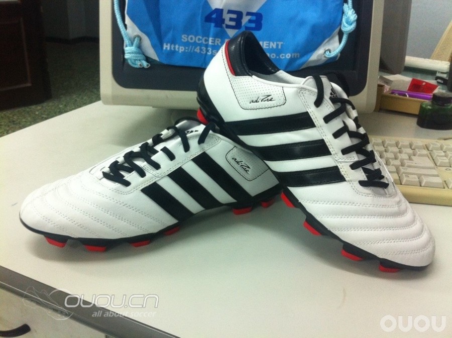 老鞋一双adidas adipure 3代,袋鼠皮!没忍住,不该啊。。。