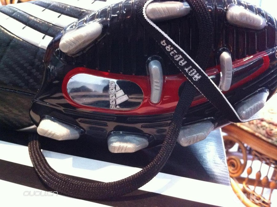 全新猎鹰9到家,跪请大神帮忙鉴别真假