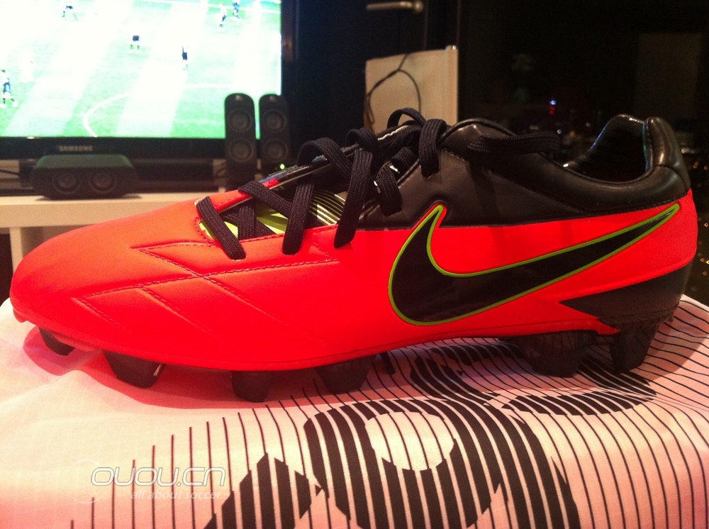 boxing day,伦敦niketown 75镑购入T90 Laser IV 算不算白菜??