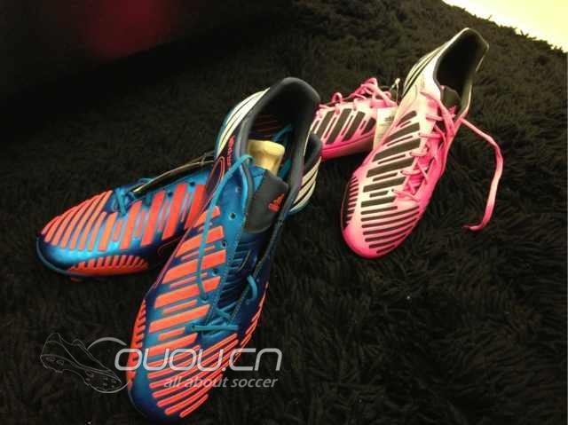 新人继续爆照,这次主角是猎鹰12首发配色顶级AG 同场有猎鹰6MANIA和GS做配角