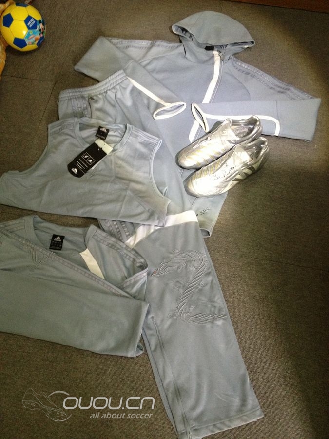 能算达人吗?论坛新人,同是小贝迷,收藏些许,请君一观.