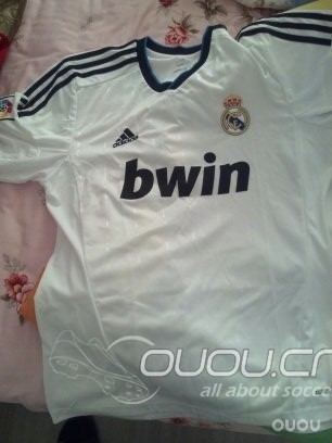 嘿嘿,新手混脸熟,近两年败的东西,都是原价货